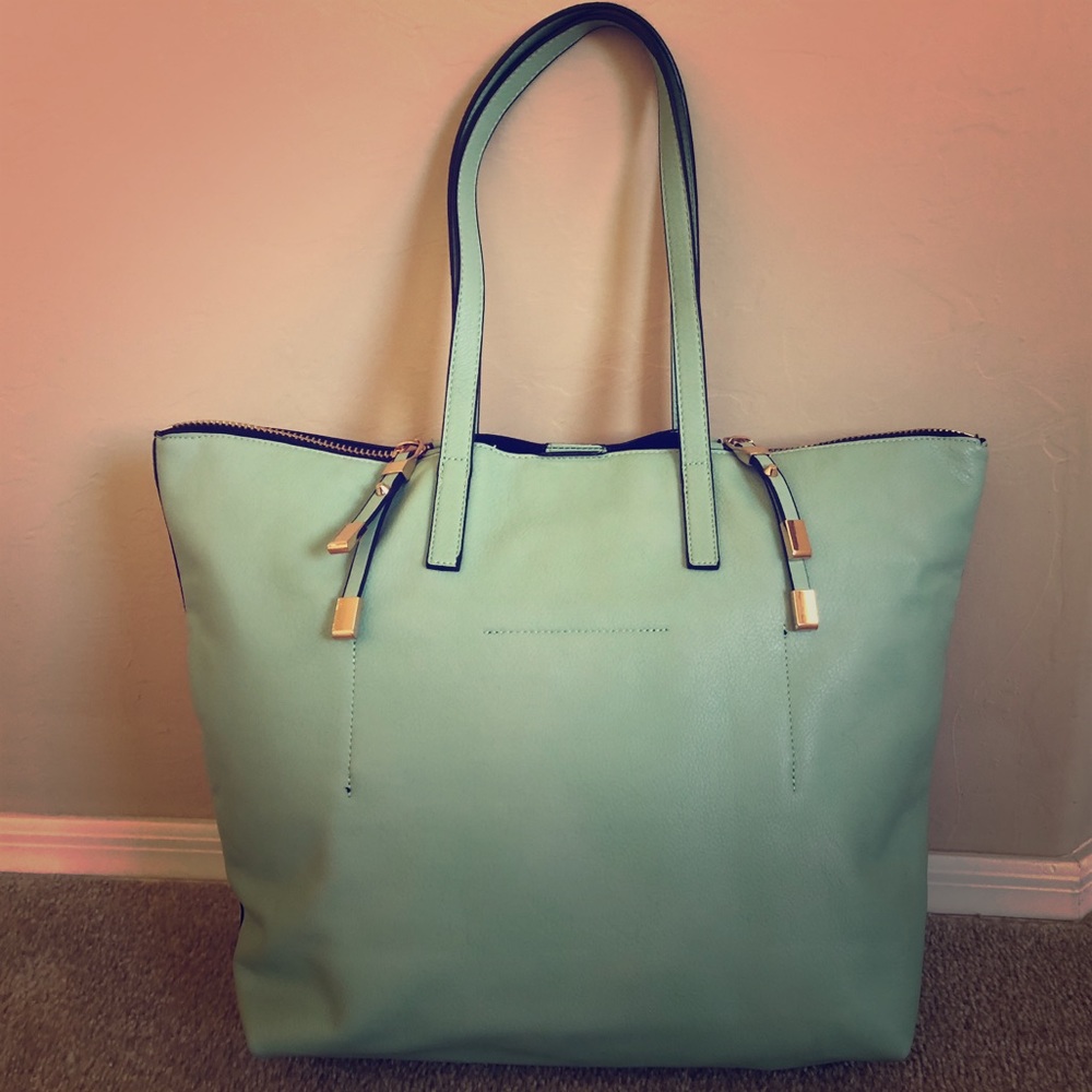 MODA LUXE South Hampton Tote